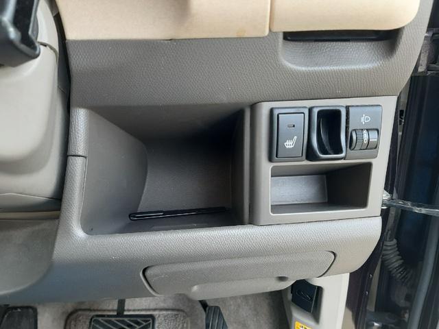 モコ Ｅ　ＦＯＵＲ　ＡＴ　４ＷＤ　スタッドレス　社外アルミ　純正ＣＤ　シートヒーター（20枚目）