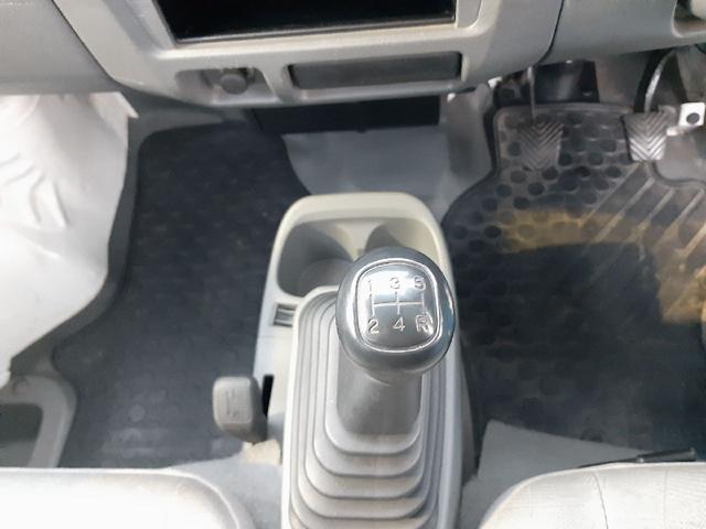 クリッパートラック 　５ＭＴ　４ＷＤ（13枚目）