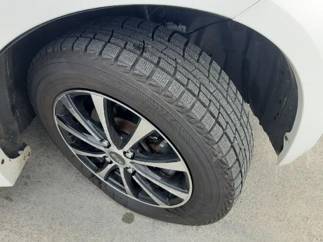フィット Ｌ　ＡＴ　４ＷＤ　スタッドレス　社外アルミ　ナビ　ＴＶ　ＥＴＣ　リモコンキー（23枚目）
