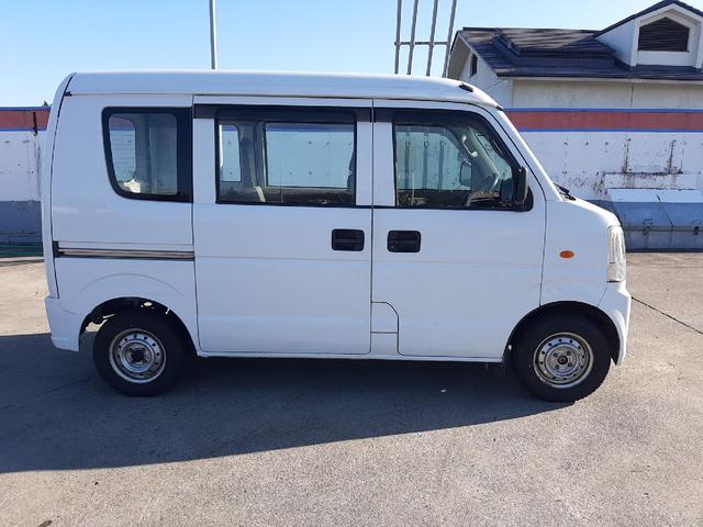 エブリイ 　５速ＭＴ　４ＷＤ　スタッドレス　純正ラジオ（4枚目）