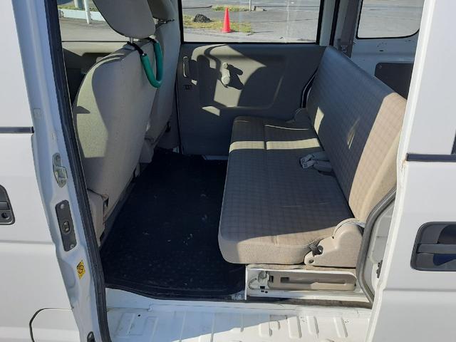 エブリイ 　５速ＭＴ　４ＷＤ　スタッドレス　純正ラジオ（13枚目）