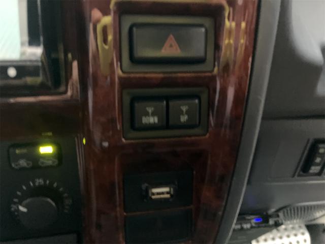 この度は当店のお車をご覧になっていただき、誠にありがとうございます。ぜひじっくりとご検討下さい。気軽にお問合せ・お見積りお待ちしております。