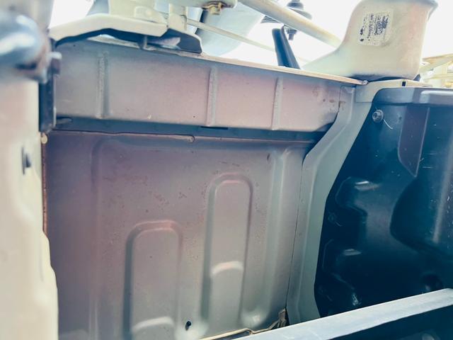 フォワード 　セルフローダー　５段クレーン　ラジコン付き　フックイン　最大積載量５５００ｋｇ　６速マニュアル　ＨＳＡ　エアサス　後輪ダブルタイヤ　アウトリガー　重機運搬（46枚目）