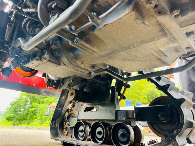 日本 　クボタ　トラクター　耕運機　グラスカッター　使用時間１６６３ｈ　キャビン付き　ＣＤプレーヤー（17枚目）