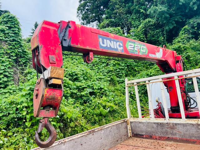 キャンター 　クレーン　平ボディー　積載量２０００ｋｇ　ＵＮＩＣ　Ｖ－ＴＵＲＢＯ２２０　５速マニュアル　エアコン　パワステ　パワーウィンドウ　アウトリガー（34枚目）