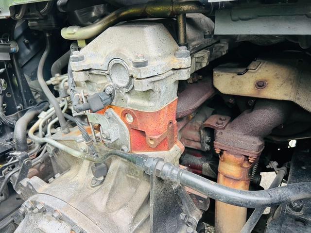 コンドル 　セルフローダー　重機運搬車　最大積載量８５００ｋｇ　ラジコン付き　６速マニュアル　板張り　ＰＫ３６Ｃ　エンジン日野Ｊ０７Ｅ　ウインチ付き　作業灯　ＥＴＣ　ＡＭＦＭラジオ（22枚目）