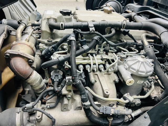 コンドル 　セルフローダー　重機運搬車　最大積載量８５００ｋｇ　ラジコン付き　６速マニュアル　板張り　ＰＫ３６Ｃ　エンジン日野Ｊ０７Ｅ　ウインチ付き　作業灯　ＥＴＣ　ＡＭＦＭラジオ（43枚目）