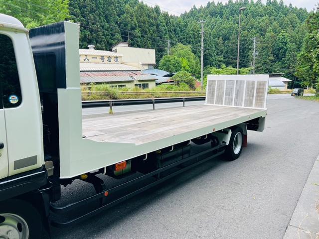 コンドル 　セルフローダー　重機運搬車　最大積載量８５００ｋｇ　ラジコン付き　６速マニュアル　板張り　ＰＫ３６Ｃ　エンジン日野Ｊ０７Ｅ　ウインチ付き　作業灯　ＥＴＣ　ＡＭＦＭラジオ（70枚目）