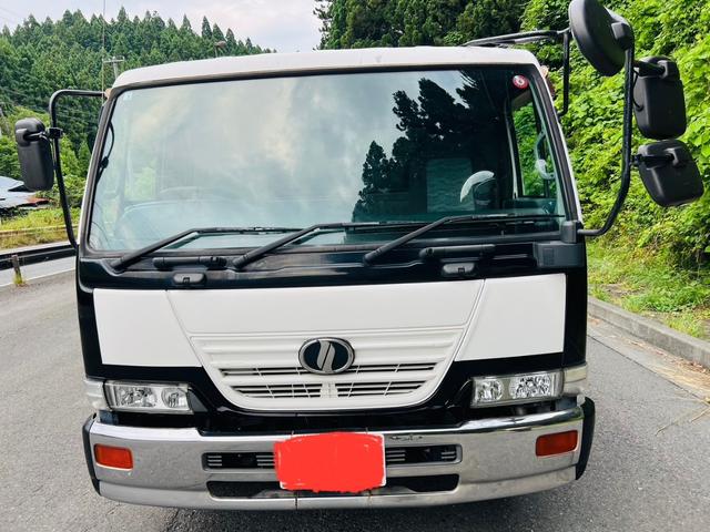 コンドル 　セルフローダー　重機運搬車　最大積載量８５００ｋｇ　ラジコン付き　６速マニュアル　板張り　ＰＫ３６Ｃ　エンジン日野Ｊ０７Ｅ　ウインチ付き　作業灯　ＥＴＣ　ＡＭＦＭラジオ（75枚目）
