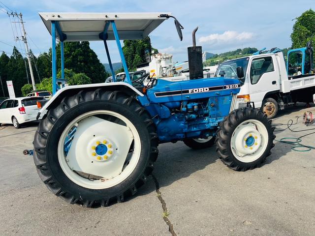 フォードその他 　ニューホランド　トラクター　３９１０　４ＷＤ　アワーメーター１２１３ｈ　新品タイヤ　ユニット７Ｄ０２Ｂ（2枚目）