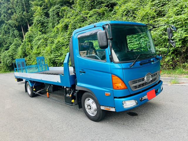 ヒノレンジャー 　セルフローダー　ラジコン付き　最大積載量３３５０ｋｇ　６速マニュアル　ウインチ付き　バックカメラ　エアコン　パワステ　ターボ（2枚目）