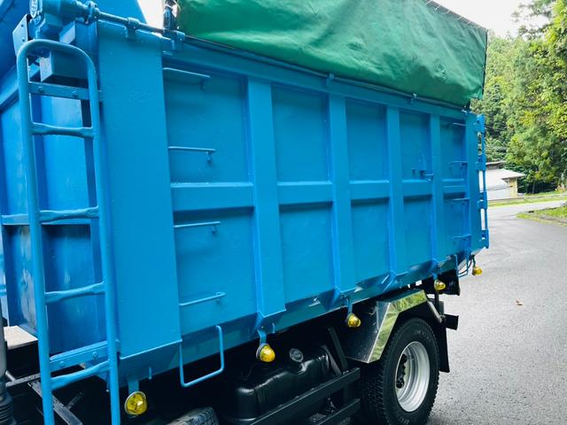 フォワード 　深ダンプ　リア観音開き　コボレーン　最大積載量　３２５０ｋｇ　３人乗り　寝台付き　セミオート６速マニュアル　エンジン６ＨＬ１　ＦＲＲ３５Ｄ４（8枚目）