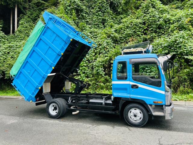 フォワード 　深ダンプ　リア観音開き　コボレーン　最大積載量　３２５０ｋｇ　３人乗り　寝台付き　セミオート６速マニュアル　エンジン６ＨＬ１　ＦＲＲ３５Ｄ４（33枚目）
