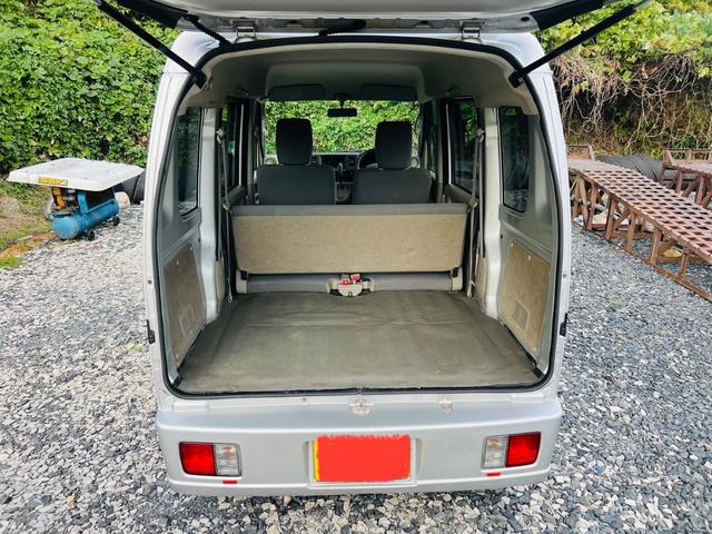 スクラム ＰＣ　４ＷＤ　オートマ　ターボ　ナビ　エアコン　パワステ　パワーウィンドウ　ナビ　両側スライドドア　運転席助手席エアバック　ドアバイザー（9枚目）