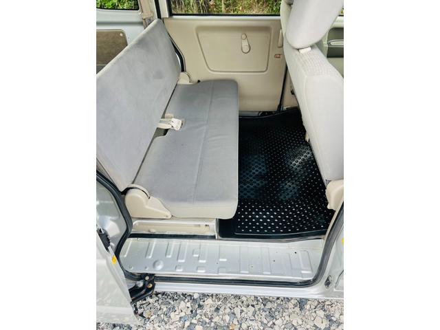 スクラム ＰＣ　４ＷＤ　オートマ　ターボ　ナビ　エアコン　パワステ　パワーウィンドウ　ナビ　両側スライドドア　運転席助手席エアバック　ドアバイザー（18枚目）