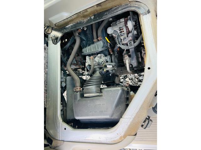 スクラム ＰＣ　４ＷＤ　オートマ　ターボ　ナビ　エアコン　パワステ　パワーウィンドウ　ナビ　両側スライドドア　運転席助手席エアバック　ドアバイザー（23枚目）