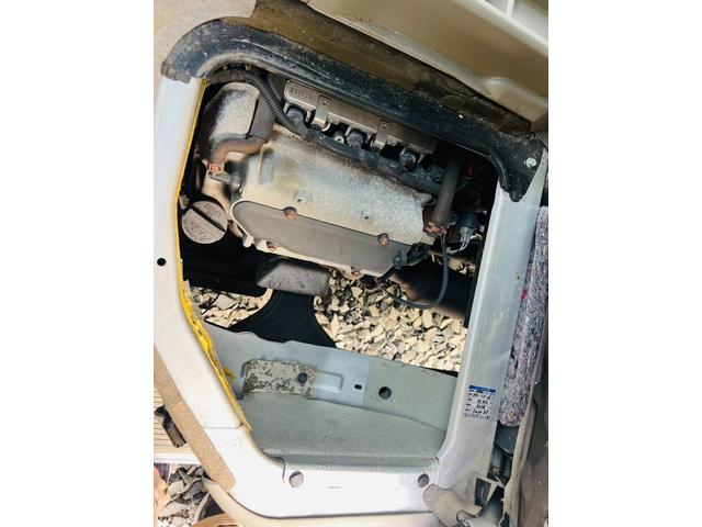 スクラム ＰＣ　４ＷＤ　オートマ　ターボ　ナビ　エアコン　パワステ　パワーウィンドウ　ナビ　両側スライドドア　運転席助手席エアバック　ドアバイザー（24枚目）