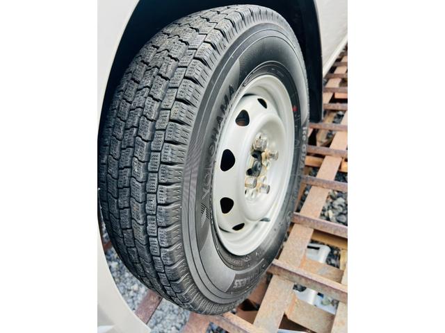 スクラム ＰＣ　４ＷＤ　オートマ　ターボ　ナビ　エアコン　パワステ　パワーウィンドウ　ナビ　両側スライドドア　運転席助手席エアバック　ドアバイザー（36枚目）