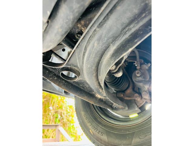 スクラム ＰＣ　４ＷＤ　オートマ　ターボ　ナビ　エアコン　パワステ　パワーウィンドウ　ナビ　両側スライドドア　運転席助手席エアバック　ドアバイザー（37枚目）