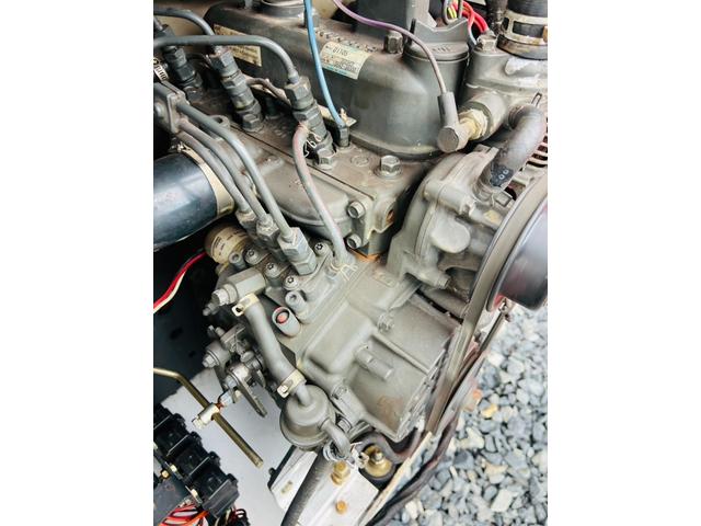 アメリカその他 bobcat 553 4WD スキッドステアローダー アワーメーター713h 新品タイヤ ディーゼル車(20枚目)