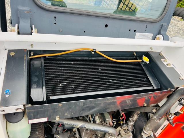 アメリカその他 bobcat 553 4WD スキッドステアローダー アワーメーター713h 新品タイヤ ディーゼル車(24枚目)