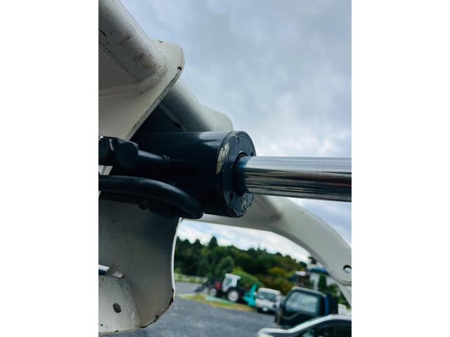 アメリカその他 bobcat 553 4WD スキッドステアローダー アワーメーター713h 新品タイヤ ディーゼル車(26枚目)