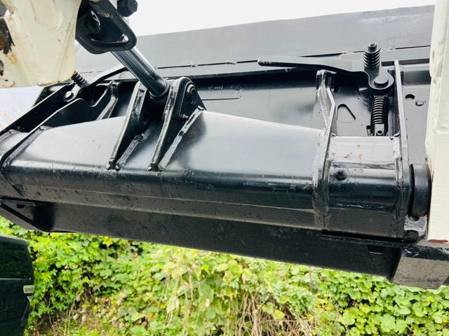 アメリカその他 bobcat 553 4WD スキッドステアローダー アワーメーター713h 新品タイヤ ディーゼル車(31枚目)