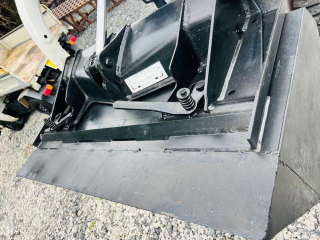 アメリカその他 bobcat 553 4WD スキッドステアローダー アワーメーター713h 新品タイヤ ディーゼル車(36枚目)