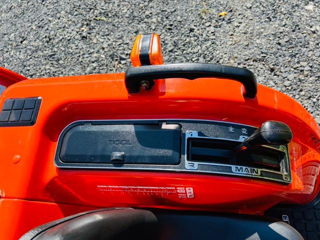 日本 　クボタ　トラクター　ＳＡＴＵＲＮ　Ｘ－２０　アワーメーター１０００ｈ　Ｒ１５Ｎ　４ＷＤ（8枚目）