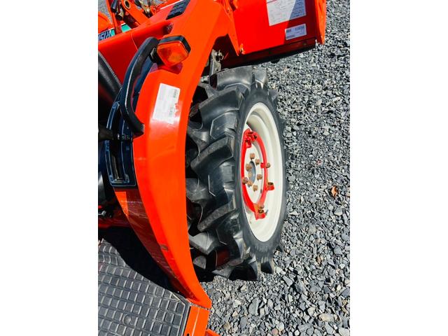 日本 　クボタ　トラクター　ＳＡＴＵＲＮ　Ｘ－２０　アワーメーター１０００ｈ　Ｒ１５Ｎ　４ＷＤ（20枚目）