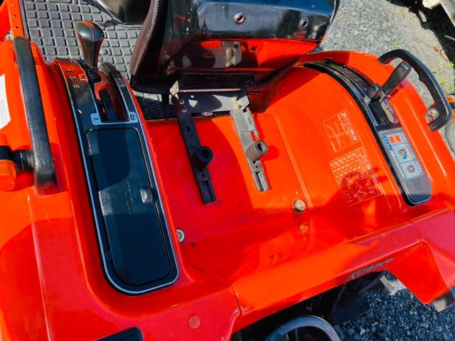 日本 　クボタ　トラクター　ＳＡＴＵＲＮ　Ｘ－２０　アワーメーター１０００ｈ　Ｒ１５Ｎ　４ＷＤ（42枚目）