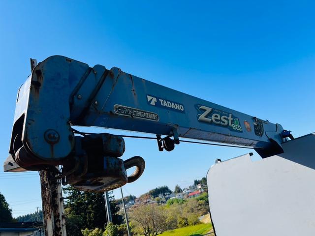 キャンター 　タダノクレーン　ラジコン付き　フックイン　平ボディー　最大積載量２７５０ｋｇ　キーレスエントリー　ＥＴＣ　アウトリガー　エアバック（11枚目）