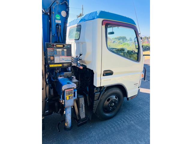 キャンター 　タダノクレーン　ラジコン付き　フックイン　平ボディー　最大積載量２７５０ｋｇ　キーレスエントリー　ＥＴＣ　アウトリガー　エアバック（12枚目）