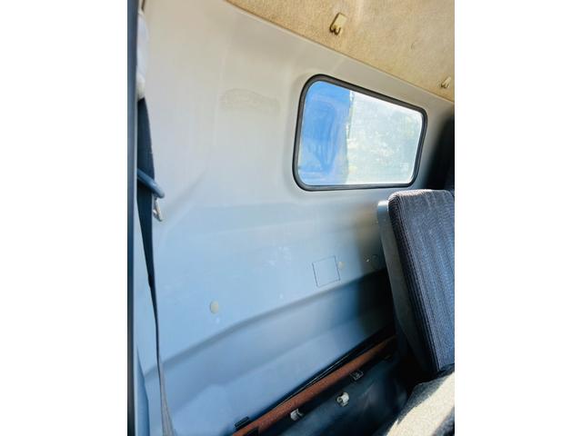 キャンター 　タダノクレーン　ラジコン付き　フックイン　平ボディー　最大積載量２７５０ｋｇ　キーレスエントリー　ＥＴＣ　アウトリガー　エアバック（61枚目）