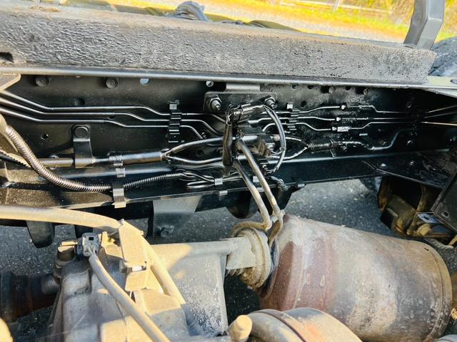 エルフトラック ダンプ 4WD 5速マニュアル 最大積載量2000kg コボレーン HSAヒルスタートアシスト アイドリングストップ 後輪ダブルタイヤ エアコン パワステ パワーウィンドウ エアバック(14枚目)