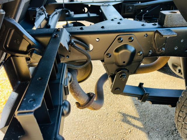 エルフトラック ダンプ 4WD 5速マニュアル 最大積載量2000kg コボレーン HSAヒルスタートアシスト アイドリングストップ 後輪ダブルタイヤ エアコン パワステ パワーウィンドウ エアバック(39枚目)