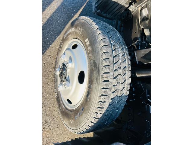 エルフトラック ダンプ 4WD 5速マニュアル 最大積載量2000kg コボレーン HSAヒルスタートアシスト アイドリングストップ 後輪ダブルタイヤ エアコン パワステ パワーウィンドウ エアバック(43枚目)