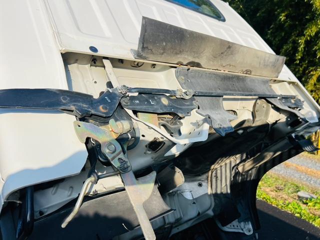 エルフトラック ダンプ 4WD 5速マニュアル 最大積載量2000kg コボレーン HSAヒルスタートアシスト アイドリングストップ 後輪ダブルタイヤ エアコン パワステ パワーウィンドウ エアバック(49枚目)