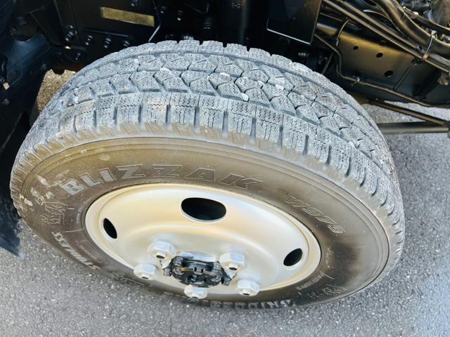 エルフトラック ダンプ 4WD 5速マニュアル 最大積載量2000kg コボレーン HSAヒルスタートアシスト アイドリングストップ 後輪ダブルタイヤ エアコン パワステ パワーウィンドウ エアバック(51枚目)