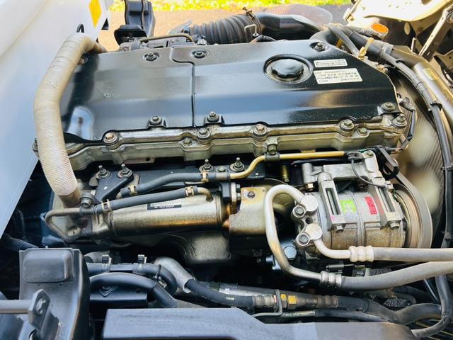 エルフトラック ダンプ 4WD 5速マニュアル 最大積載量2000kg コボレーン HSAヒルスタートアシスト アイドリングストップ 後輪ダブルタイヤ エアコン パワステ パワーウィンドウ エアバック(53枚目)