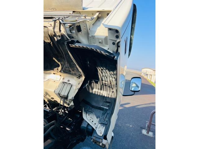 エルフトラック ダンプ 4WD 5速マニュアル 最大積載量2000kg コボレーン HSAヒルスタートアシスト アイドリングストップ 後輪ダブルタイヤ エアコン パワステ パワーウィンドウ エアバック(57枚目)