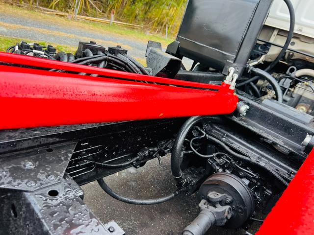 エルフトラック アームロール 5速マニュアル 最大積載量3000kg HSAヒルスタートアシスト エアコンパワステ パワーウィンドウ ETC(16枚目)