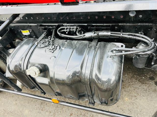 エルフトラック アームロール 5速マニュアル 最大積載量3000kg HSAヒルスタートアシスト エアコンパワステ パワーウィンドウ ETC(18枚目)