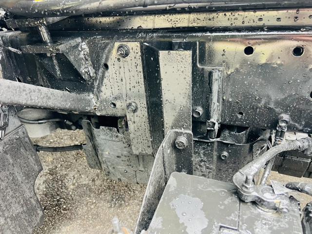 エルフトラック アームロール 5速マニュアル 最大積載量3000kg HSAヒルスタートアシスト エアコンパワステ パワーウィンドウ ETC(31枚目)