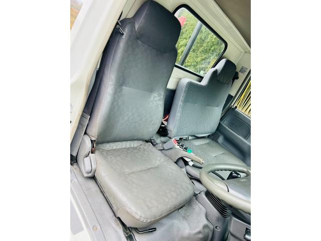 エルフトラック アームロール 5速マニュアル 最大積載量3000kg HSAヒルスタートアシスト エアコンパワステ パワーウィンドウ ETC(46枚目)