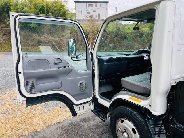 エルフトラック アームロール 5速マニュアル 最大積載量3000kg HSAヒルスタートアシスト エアコンパワステ パワーウィンドウ ETC(48枚目)