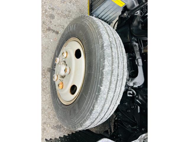 エルフトラック アームロール 5速マニュアル 最大積載量3000kg HSAヒルスタートアシスト エアコンパワステ パワーウィンドウ ETC(51枚目)