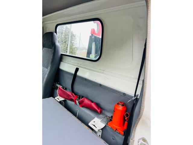 エルフトラック アームロール 5速マニュアル 最大積載量3000kg HSAヒルスタートアシスト エアコンパワステ パワーウィンドウ ETC(52枚目)