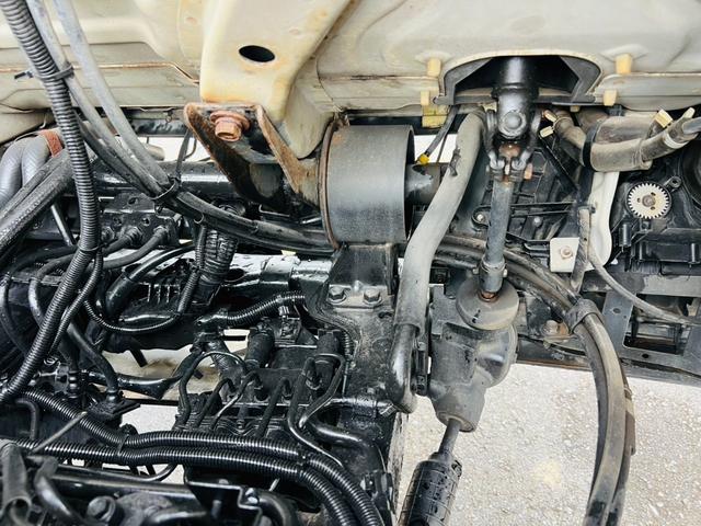 エルフトラック アームロール 5速マニュアル 最大積載量3000kg HSAヒルスタートアシスト エアコンパワステ パワーウィンドウ ETC(63枚目)