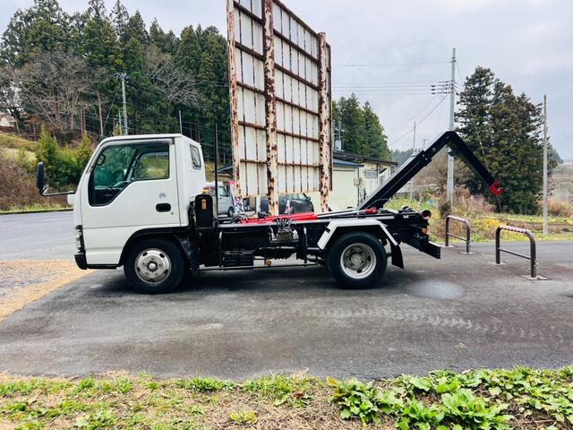 エルフトラック アームロール 5速マニュアル 最大積載量3000kg HSAヒルスタートアシスト エアコンパワステ パワーウィンドウ ETC(69枚目)